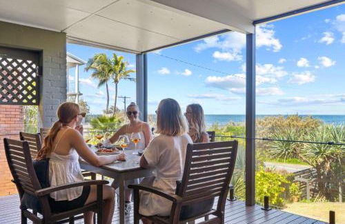 Shelly Beach House | Caloundra Retro Beach House in Front of Ocean