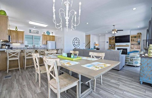 Gulf Shores House | Calypso Cabana in Gulf Shores our 5 bdrm home perfect for up to 12 guests by Prickett Properties