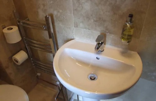 Leith Bed & Breakfast | Cambridge House