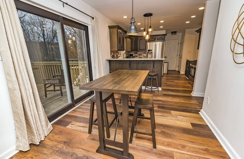 Cresco House | Camelback SKI Mts Firepit,Hottub,Casino,Kalahari Linens