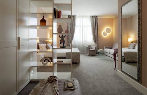 Luino Hotel | Camin Luino