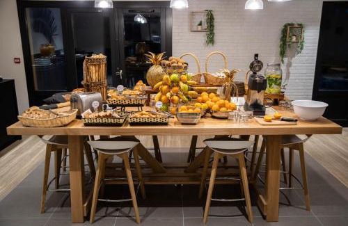 Narbonne Hotel | Campanile Narbonne A9/A61