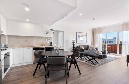 Newtown Apartment | Camperdown Cozy Corner 10