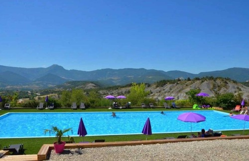 Rosans House | Camping 4 étoiles - Piscine - ccbacha