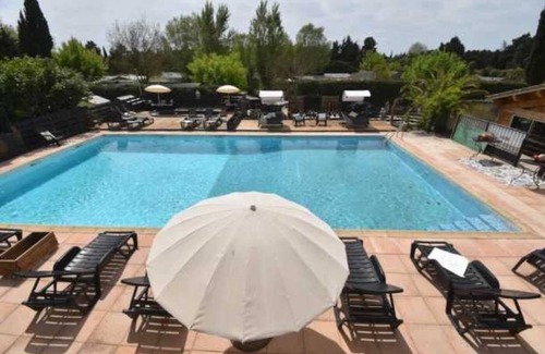 Paluds de Noves Ski Chalet | Camping 4 étoiles - Piscine - eehf0e
