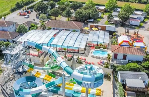Tharon-Plage House | Camping - Parc aquatique - ccbafhf
