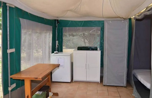 Vagnas House | Camping La Rouvière Les Pins* - 3 Room Canvas Bungalow 4 People