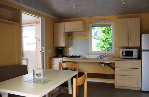 Miribel-les-Echelles House | Camping Le Balcon de Chartreuse* - Mobile Home Orchidée 3 rooms 6 people