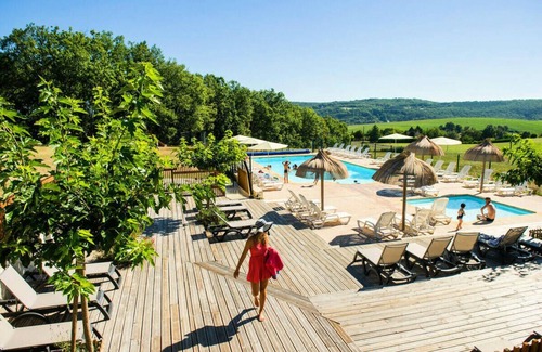 Veyrines-de-Domme Ski Chalet | Camping maeva Respire Domaine Les Pastourels * - Chalet 3 Rooms 6 People (5 adults + 1 child -12 years old) + TV