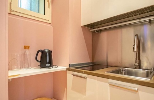 Rione VII Regola Apartment | CAMPO DE' FIORI PINKY HOUSE