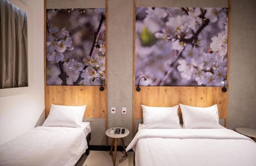 Paranapanema Hotel | CAMPOS DE HOLAMBRA INN