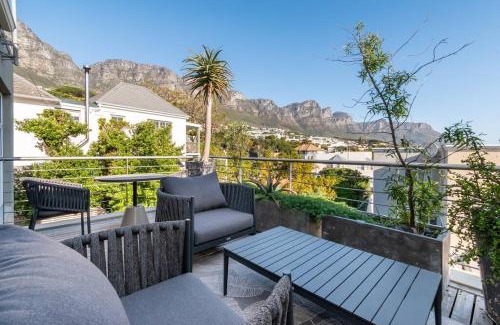 Camps Bay Villa | Camps Bay Beach House, 2min walk to beach