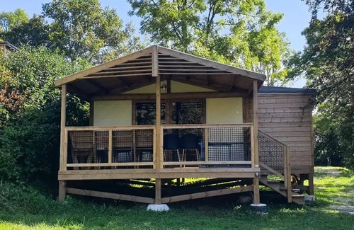 Chatillon House | Campsite Domaine de l'Epinette* - Carrelet Pilotis Partial View of the River 3 Rooms 5 People