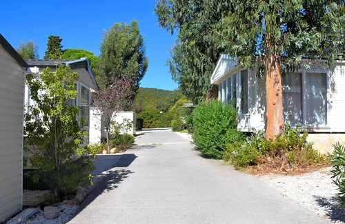 La Londe-les-Maures House | Campsite maeva Escapades Parc Valrose * - Mobil-Home 3 Rooms 4 People Air-conditioned + TV
