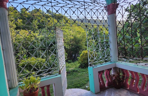 Yallahs Apartment | Can sleep 7 people with private parking