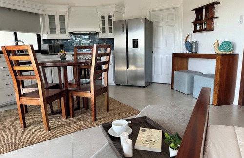 Venetian Road Settlement Apartment | Canalfront Balcony | Gazebo | Fire Pit | Near Lake