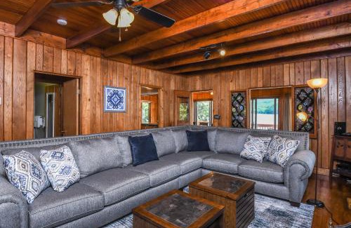 Thayerville House | Canoe Cottage