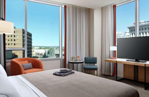 Central Business District Hotel | Canopy by Hilton New Orleans Downtown