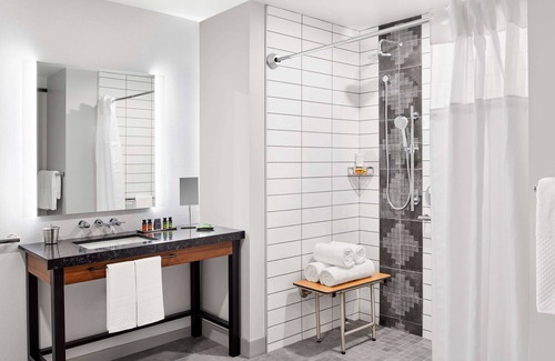 Tempe Hotel | Canopy by Hilton Tempe Downtown