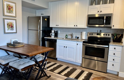 St. George Condo | Canyon Oasis w/Pool & Clubhouse-4 Guest