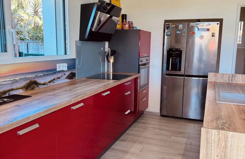 Cap d'Agde Villa | Cap d'Agde private villa near sea beach with swimming pool and large plot