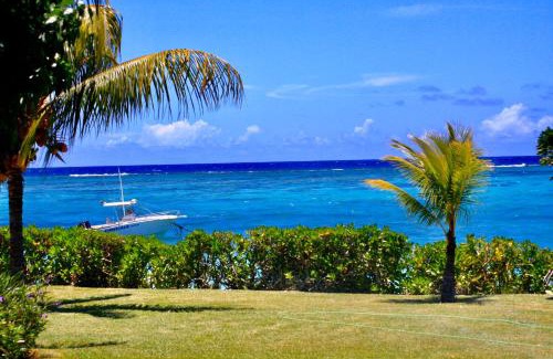 Wolmar Apartment | Cap Ouest Luxury Beachfront
