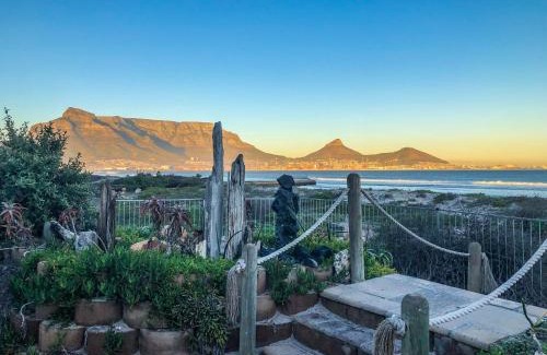 Lagoon Beach Apartment | Cape Town Beachfront Apartments at Leisure Bay