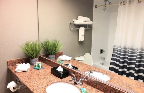 Frankfort Hotel | Capital Plaza Hotel