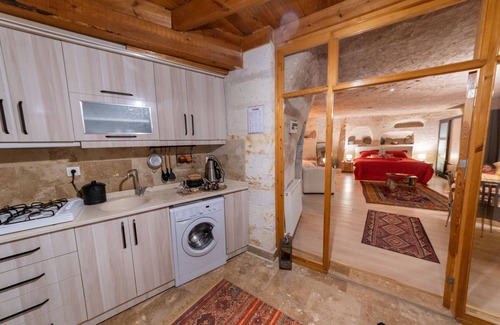 Mustafapasa Apartment | Cappadocia Deep Cave House