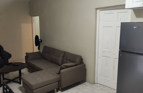 West Gate Hills Apartment | Capricorns Retreat