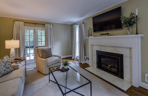 Tuscaloosa House | Capstone Pool House, Book for Football Season! Walk to the Stadium!