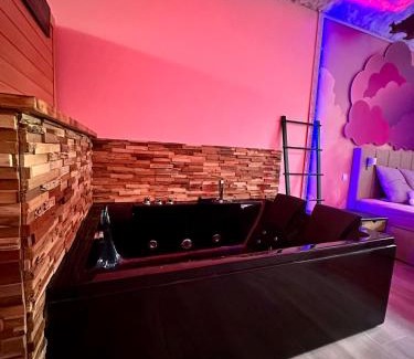 Fontaine-l'Eveque Apartment | Capsule Nuage Jacuzzi Sauna