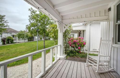 Seabrook House | Captain Morgans by Seabrook Hospitality