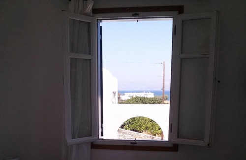 Logaras House | Captain's Andrew Hide Away 150 meters from Logaras Beach