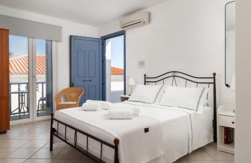 Paleopolis Apartment | Captain's Nest