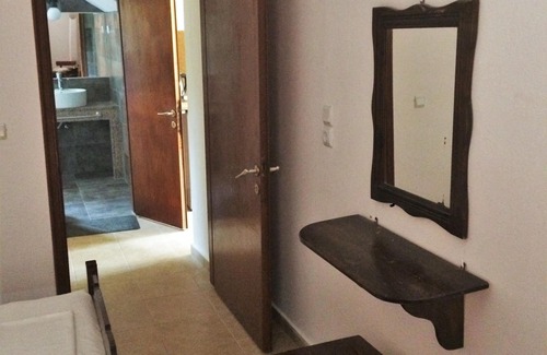 Kavos House | Captain's Studios & Apartments