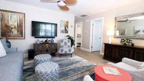 Village Green House | Captains Quarters