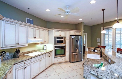 Captiva House | Captiva Breeze Pool Home near beach