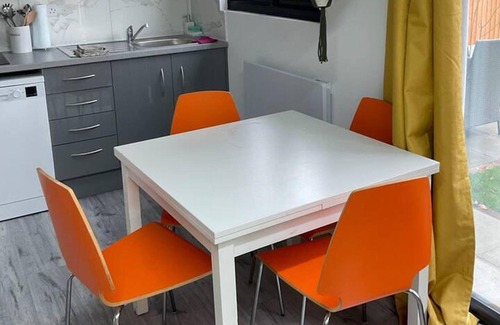 West Hendon Apartment | Captivating 1-bed Studio in London