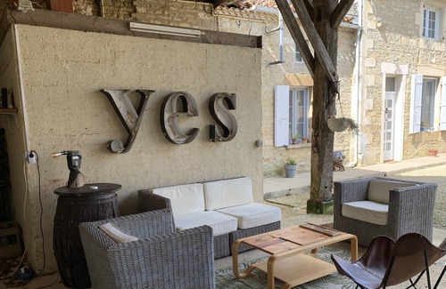 Mauprevoir Cottage | Captivating Luxury 2 Bed Gite in Mauprévoir