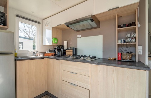 Foulquines RV Rental | Caravan 'Narbonne Plage' with Shared Pool, Private Terrace and Air Conditioning