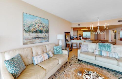 Orange Beach East Apartment | Caribe Resort 1014B
