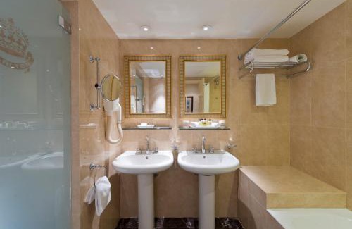 Cannes City Centre Hotel | Carlton Cannes, a Regent Hotel