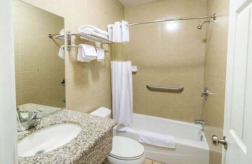 Studio City Hotel | Carlton Motor lodge