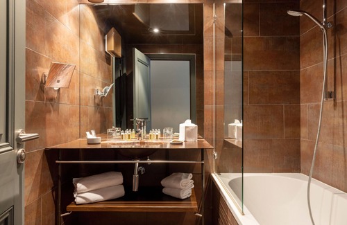 Arbois Hotel | Carmel1643