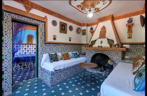 Huetor Santillan House | Carmen de Omar