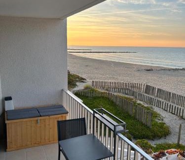 Carnon-Plage Apartment | Carnon Plage, 1ère ligne, balcon sur la mer