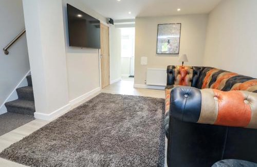 Treffynnon House | Cartref