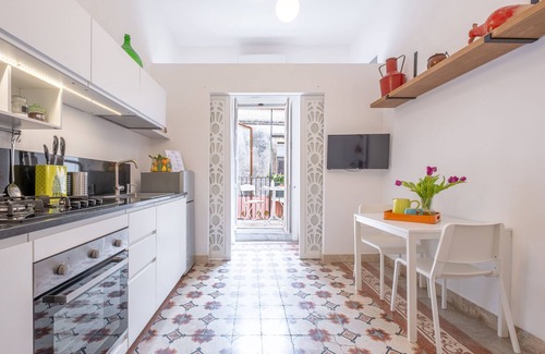 Ortigia House | Cas'amuri is a detached house in the heart of Ortigia.