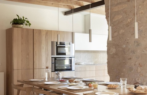 Consell Ski Chalet | Cas Padrins | Great design vacation home w/pool | Consell | Bbq, AirCon, Garden